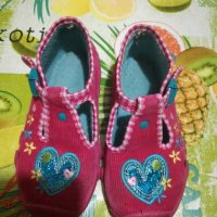 Обувки, снимка 1 - Детски обувки - 30648903