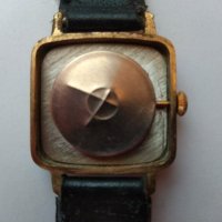 Продавам часовник Заря, снимка 4 - Други - 42479992