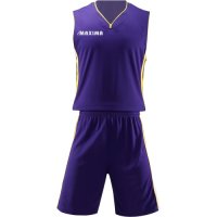 Баскетболен екип , комплект потник и шорти със заден джоб. , снимка 1 - Спортни дрехи, екипи - 40636987