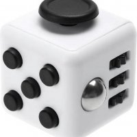 Играчка Fidget Cube, Антистрес, Пластмасова, Бяло/Черно, снимка 1 - Игри и пъзели - 39047549