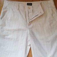 Мъжки панталон с ¾ дължина в бял цвят с дискретно райе „PLAYLIFE“, 170СМ., 78А, №46, снимка 2 - Къси панталони - 37135849