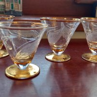 гравирани чаши за ракия със златен кант, снимка 1 - Чаши - 44348223