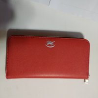 Нова Маркова дамска чантичка+портмоне, снимка 2 - Чанти - 31550647