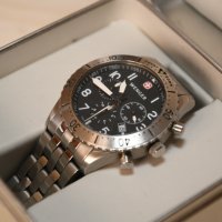 Продавам швейцарски часовник WENGER хронометър, снимка 2 - Мъжки - 39626160