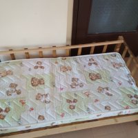 2 бр. дървени детски легла с матраци 70/140, снимка 3 - Бебешки легла и матраци - 30431837