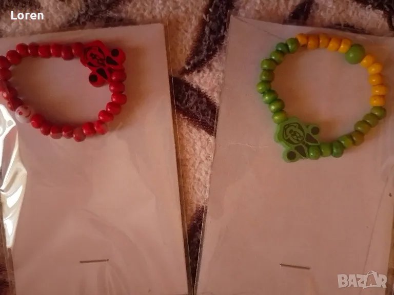 Ново!Гривнички с Мики Маус от дървен материал , снимка 1