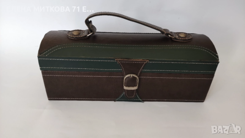 Дървено ковчеже облицовано с кафява и зелена кожа, снимка 1