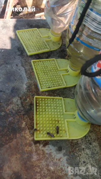 Продавам поилки за пчели , снимка 1