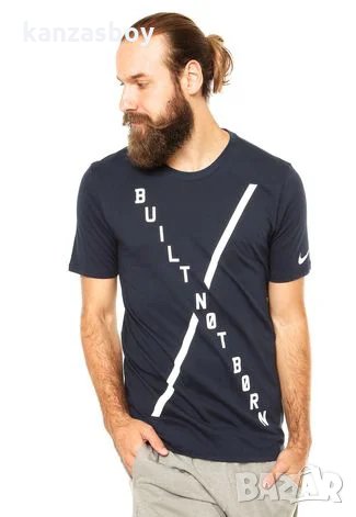 nike built not born - страхотна мъжка тениска, снимка 1