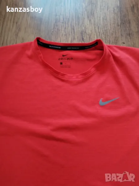 nike dri fit - страхотна дамска тениска L, снимка 1