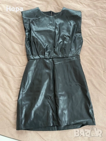 Кожена рокля