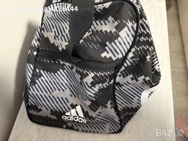Спортен сак Adidas , снимка 2 - Сакове - 56213330