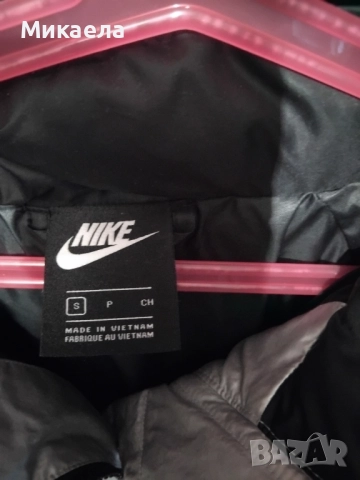 Nike дамско яке, снимка 3 - Якета - 52592792