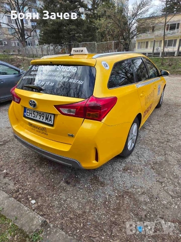 toyota Auris hibrid 1.8 2015, снимка 6 - Автомобили и джипове - 54003988
