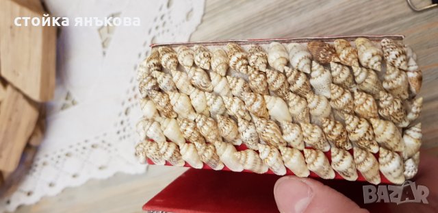 Продавам кутийка за бижута с мидички и раковини , снимка 2 - Декорация за дома - 30799621