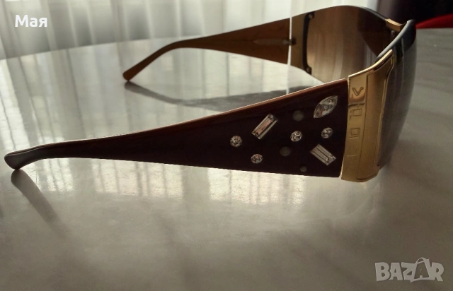 30 евро нови VOGUE слънчеви очила. , снимка 2 - Слънчеви и диоптрични очила - 54236146