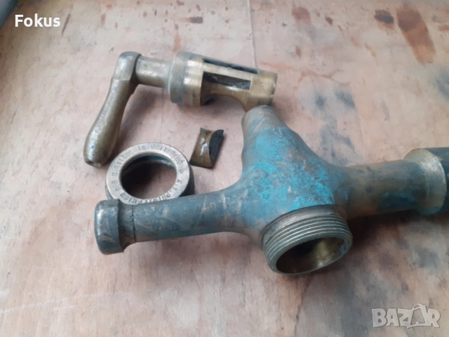 Огромен стар бронзов кран за бъчва с маркировки - антика, снимка 3 - Антикварни и старинни предмети - 54031623