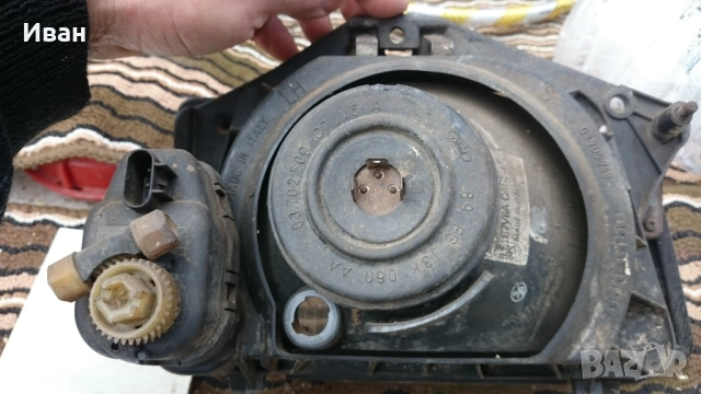 ляв фар Форд Фиеста оригинал, снимка 2 - Аксесоари и консумативи - 53944645