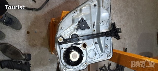 тави стъклоповдигачи голф 4 бора