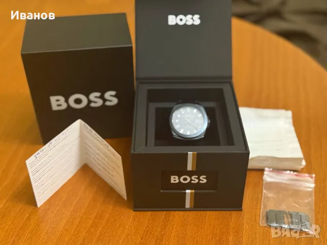 Часовник Hugo Boss Walker Гаранционен!, снимка 2 - Мъжки - 50143899