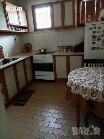 продавам къща