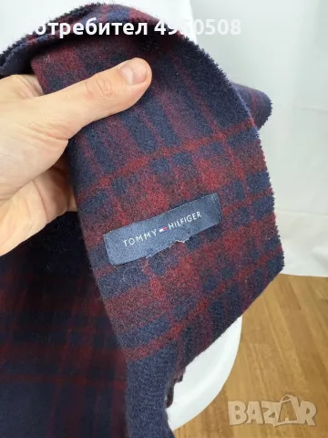 Шал с принт „Plaid“ от Tommy Hilfiger, от вълна, снимка 6 - Шалове - 56120710