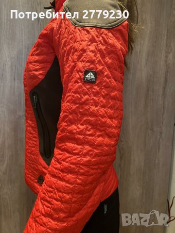 Дамско яке на NIKE ACG р-р S с подплата, Перфектно! , снимка 3 - Якета - 39477321