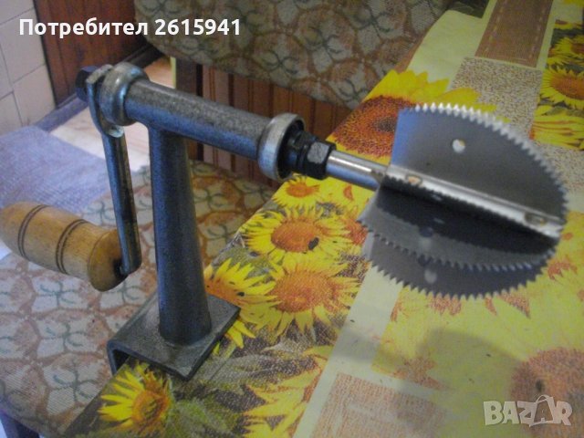 Нов Ръчен Скрепер/Щредер За Кокосови Орехи-Професионален-ODIRIS COCONAT, снимка 2 - Аксесоари за кухня - 40176566