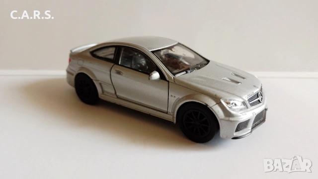 Mercedes-Benz C63 AMG Coupe Welly - Мащаб 1:34-39, снимка 6 - Колекции - 54179664