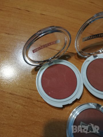 Продавам голям комплект тестери Seventeen-пудри, ружове, сенки, снимка 7 - Декоративна козметика - 39897036