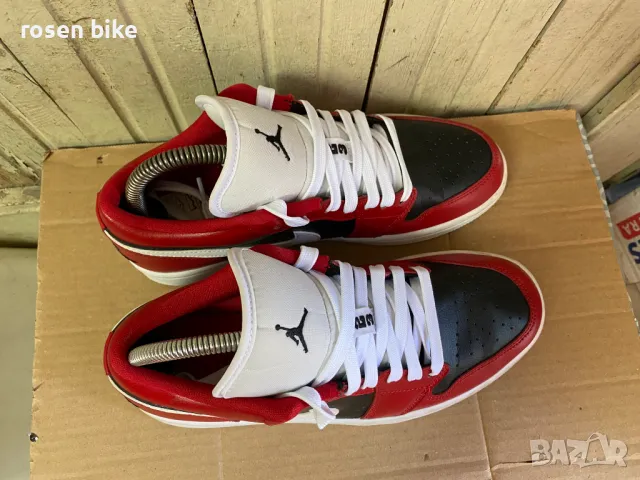 ''Nike Jordan 1 Low Chicago Flip''оригинални маратонки 40.5 номер, снимка 9 - Маратонки - 48163839