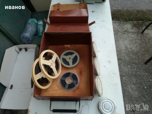 Продавам ретро кинокамера с филми, снимка 5 - Антикварни и старинни предмети - 30395362