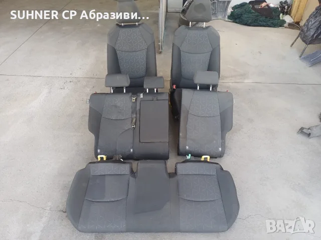 Седалки / Салон за Toyota Rav 4 2020-2023, снимка 4 - Части - 56091591