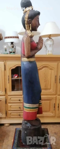 Старинна дърворезба на Тайландска жена .Често се поставя на входовете като приветствен жест. , снимка 3 - Антикварни и старинни предмети - 51420191