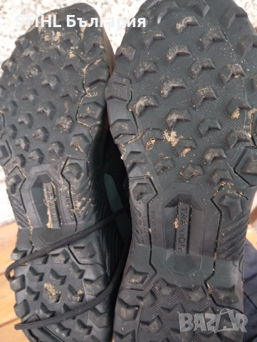 Адидас зимни обувки , снимка 3 - Детски боти и ботуши - 52297510