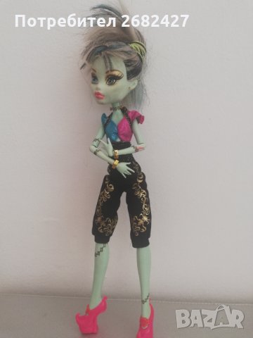 Облеклото на Monster High от 13 WISHES на Джиджи Грант