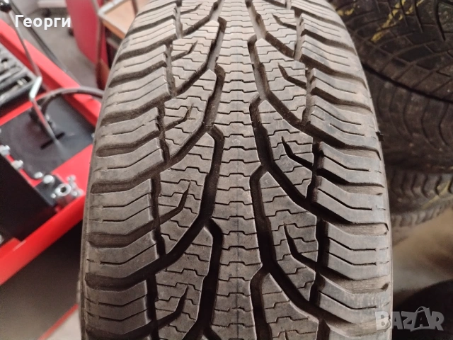 2бр.всесезонни гуми 205/55/16 Uniroyal