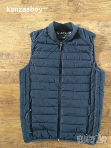 celio luless - страхотен мъжки елек КАТО НОВ С, снимка 4 - Други - 44481456