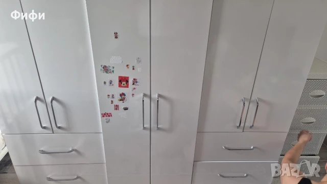 Гардероб за дрехи