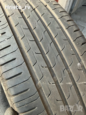 Комплект летни гуми за джип 215/65/17 Континентал, снимка 2 - Гуми и джанти - 53877209