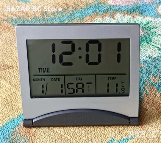 Мултифункционален часовник с термометър, будилник, дата, аларма. Нов.