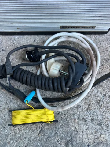 Продавам офицерско радио родина , снимка 3 - Антикварни и старинни предмети - 49764790