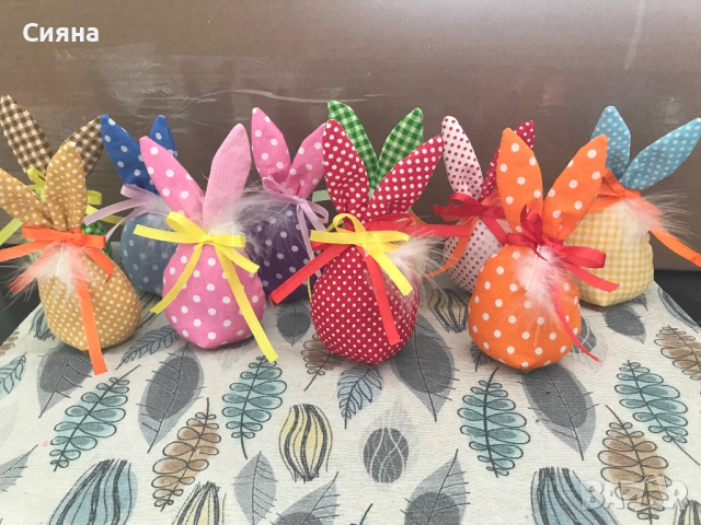 Текстилни кокошки и зайчета, снимка 2 - Изкуствени цветя - 44796475