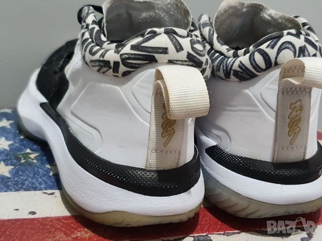 JORDAN 36.5 номер оригинални, снимка 3 - Маратонки - 38502284