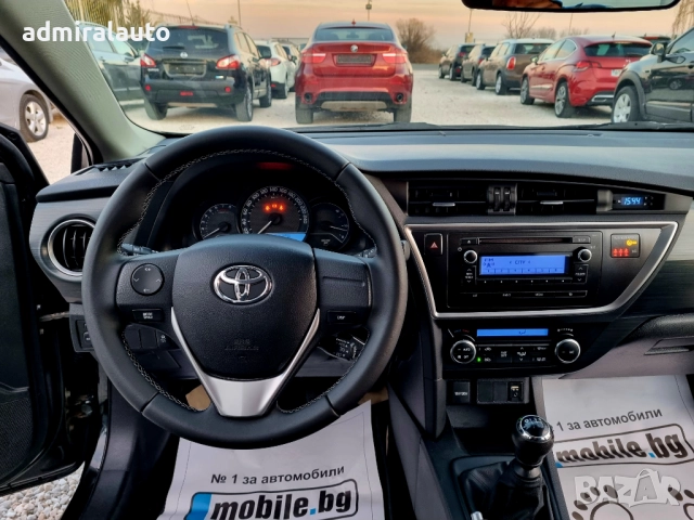 Toyota Auris 1.3VVT-i 99ks. 6 скорости, Климатроник, снимка 11 - Автомобили и джипове - 52904504