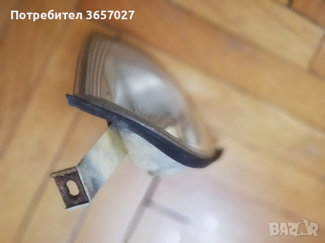 Преден десен мигач за Шкода Октавия 1, снимка 4 - Части - 44679425