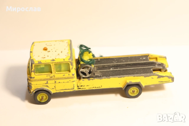 1/55 ?? SIKU MERCEDES КАМИОН РЕПАТРАК АВТОВОЗ МОДЕЛ, снимка 2 - Колекции - 52887457