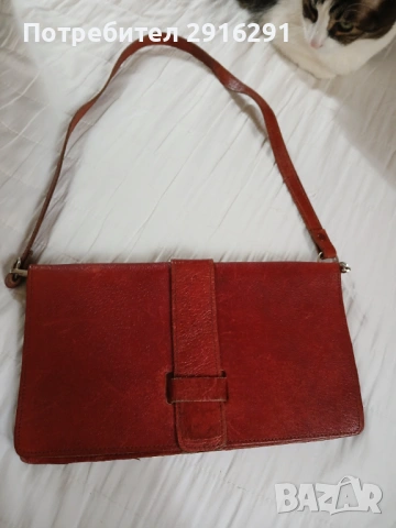 Продавам нова кожена чанта, червена