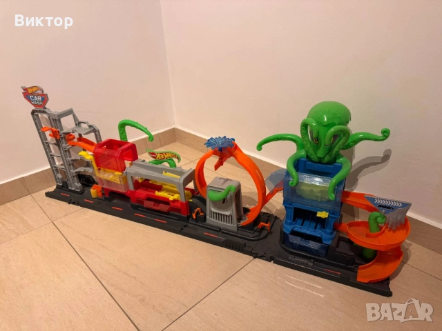 Много Писти Hot Wheels от високия клас, снимка 6 - Коли, камиони, мотори, писти - 52656857