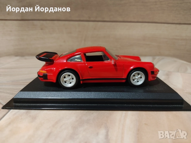 1:43 Порше 930, Делпрадо, снимка 3 - Колекции - 52865139
